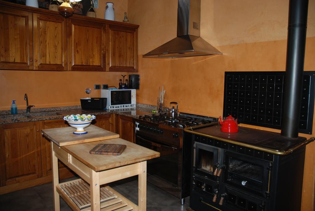Podere Le Buche Pelago ภายนอก รูปภาพ